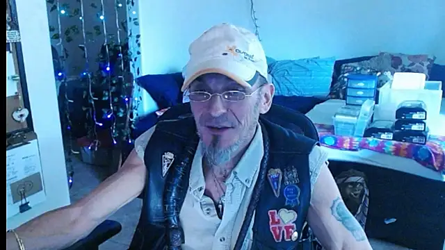 Snapshot of mycock2474u chatting on March 6, 2025, 3:13 pm mycock2474u online show from March 6, 2025, 3:13 pm