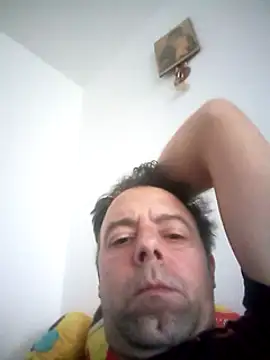 Snapshot of david_geam chatting on December 8, 2024, 11:46 am david geam online show from December 8, 2024, 11:46 am