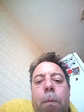 Snapshot of david_geam chatting on December 13, 2024, 6:42 am david geam online show from December 13, 2024, 6:42 am