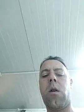 Snapshot of david_geam chatting on December 26, 2024, 12:27 pm david geam online show from December 26, 2024, 12:27 pm