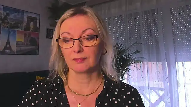 vanessa chat online show from February 5, 2026, 2:33 pm