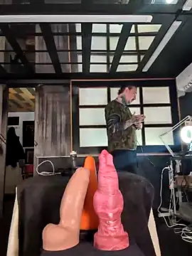 DarkDea online show from February 21, 2025, 7:32 pm