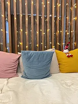 Snapshot of HotyWinter chatting on January 2, 2025, 7:12 am HotyWinter online show from January 2, 2025, 7:12 am