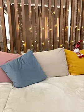 Snapshot of HotyWinter chatting on January 2, 2025, 1:19 pm HotyWinter online show from January 2, 2025, 1:19 pm