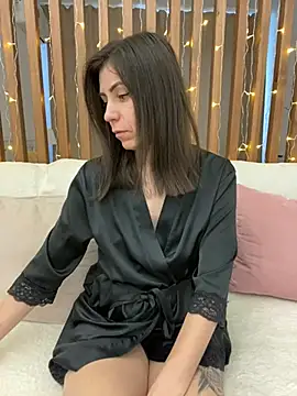 Snapshot of HotyWinter chatting on February 28, 2025, 5:15 am HotyWinter online show from February 28, 2025, 5:15 am