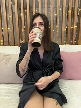 Snapshot of HotyWinter chatting on March 6, 2025, 6:05 pm HotyWinter online show from March 6, 2025, 6:05 pm