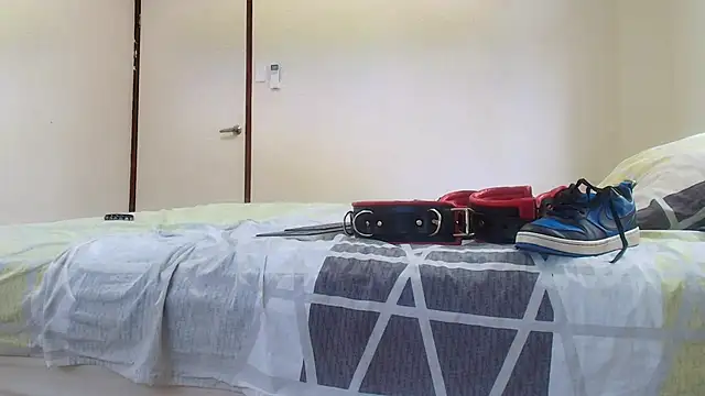 midnight0069 online show from September 28, 2025, 3:12 am