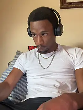 Tristris100 online show from September 15, 2025, 4:40 pm