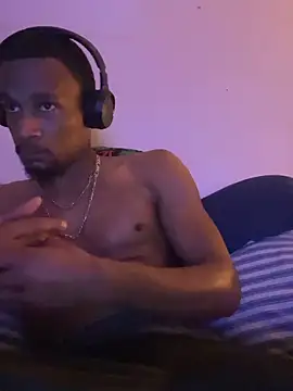 Tristris100 online show from October 16, 2025, 4:02 am