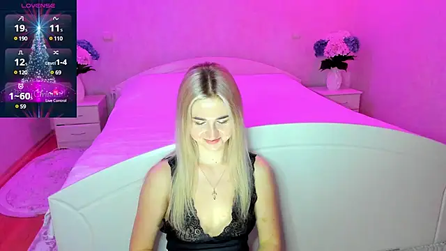 AnnaCarrera online show from December 10, 2024, 8:27 pm