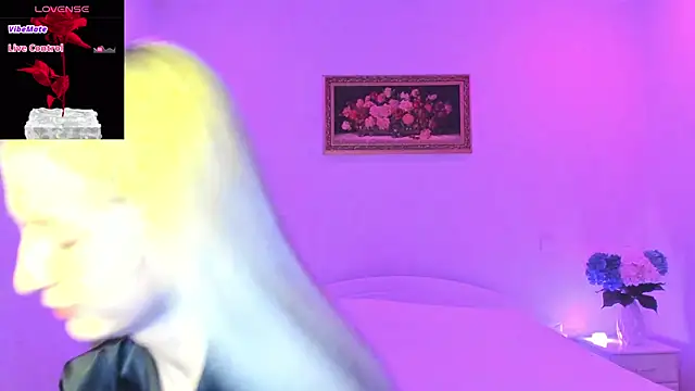 AnnaCarrera online show from March 3, 2025, 9:05 pm