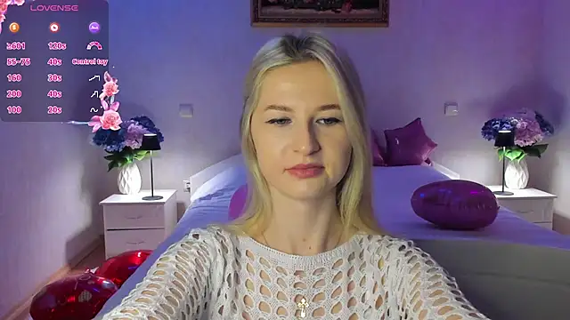 AnnaCarrera online show from February 10, 2026, 8:57 pm