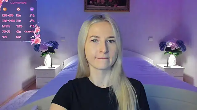 AnnaCarrera online show from April 22, 2026, 8:21 pm