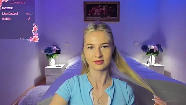 Snapshot of AnnaCarrera chatting on May 5, 2026, 8:28 pm AnnaCarrera online show from May 5, 2026, 8:28 pm