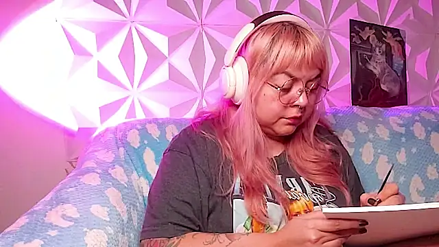 Satyn doll online show from April 21, 2026, 2:51 am