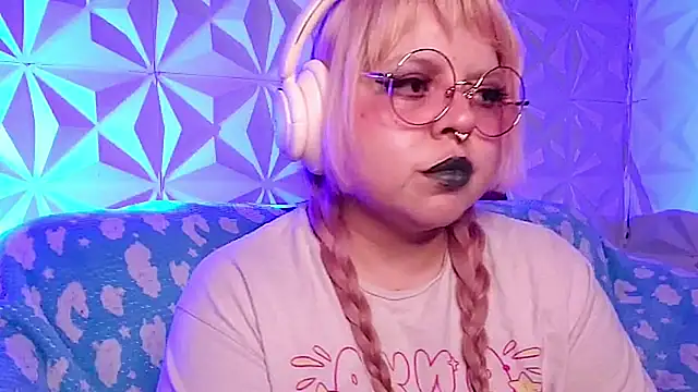 Snapshot of Satyn_doll chatting on April 29, 2026, 2:26 am Satyn doll online show from April 29, 2026, 2:26 am