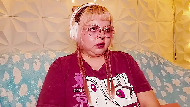 Snapshot of Satyn_doll chatting on May 15, 2026, 11:01 pm Satyn doll online show from May 15, 2026, 11:01 pm