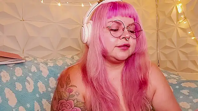Snapshot of Satyn_doll chatting on May 23, 2026, 1:33 am Satyn doll online show from May 23, 2026, 1:33 am