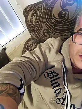 Snapshot of Alex3009 chatting on February 19, 2026, 10:55 am Alex3009 online show from February 19, 2026, 10:55 am