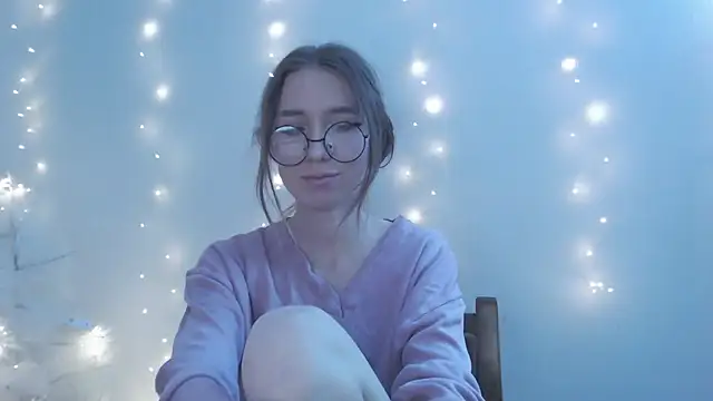  Hanna Moon  online show from December 22, 2025, 10:45 am