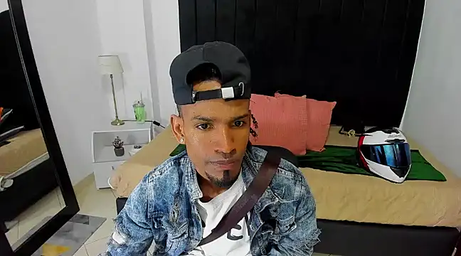 Snapshot of anhtony_wayans chatting on December 7, 2024, 12:41 am anhtony wayans online show from December 7, 2024, 12:41 am