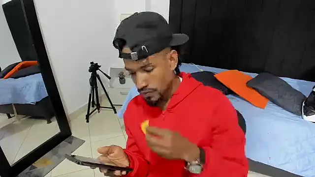 Snapshot of anhtony_wayans chatting on October 7, 2025, 12:41 am anhtony wayans online show from October 7, 2025, 12:41 am