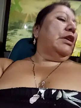 Brenda Berck  online show from December 3, 2025, 12:40 am