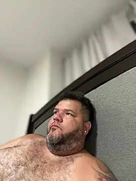 Snapshot of Gabihotxxx1 chatting on July 6, 2026, 12:02 pm Gabihotxxx1 online show from July 6, 2026, 12:02 pm