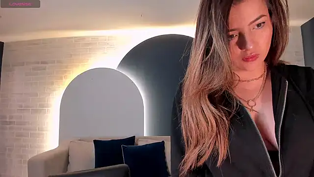 AmyWood online show from January 6, 2025, 9:30 am