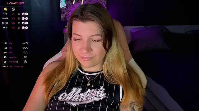 Snapshot of Fairy__Sofia chatting on January 21, 2025, 9:13 am Fairy Sofia online show from January 21, 2025, 9:13 am