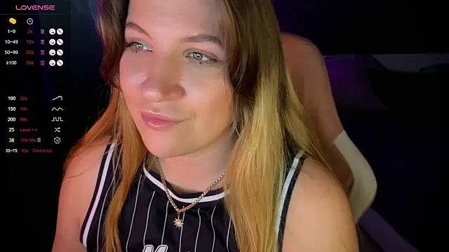 Snapshot of Fairy__Sofia chatting on January 21, 2025, 12:29 pm Fairy Sofia online show from January 21, 2025, 12:29 pm