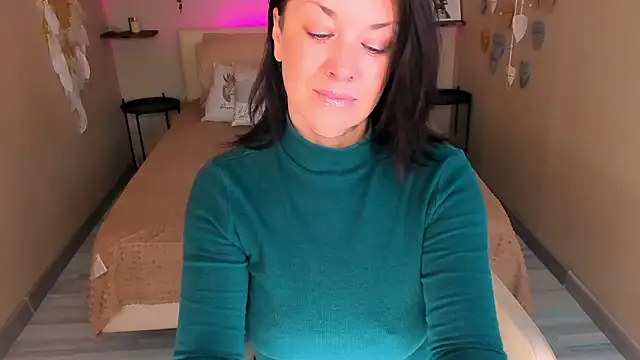 AnaMills online show from March 6, 2026, 10:23 am