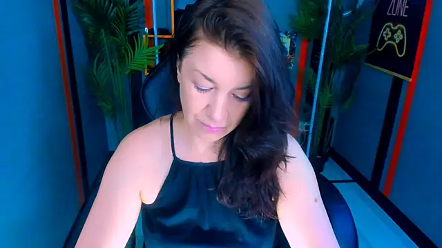 AnaMills online show from May 6, 2026, 9:47 am