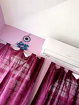 Mini865433 online show from March 21, 2025, 7:00 am