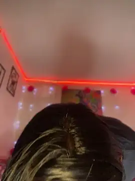 Emma Brown 12 online show from April 22, 2026, 9:05 pm