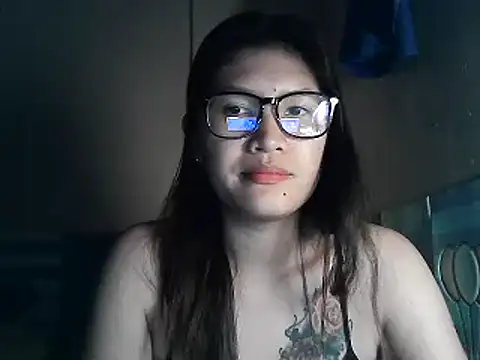 leamorena online show from December 12, 2024, 4:43 pm