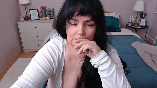 LeveMe2Nightt online show from November 25, 2025, 1:11 pm