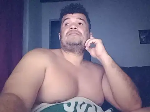 Snapshot of tarra122 chatting on March 4, 2026, 2:28 am tarra122 online show from March 4, 2026, 2:28 am