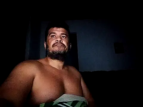 Snapshot of tarra122 chatting on March 24, 2026, 4:28 am tarra122 online show from March 24, 2026, 4:28 am