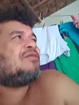 Snapshot of tarra122 chatting on April 8, 2026, 5:02 pm tarra122 online show from April 8, 2026, 5:02 pm