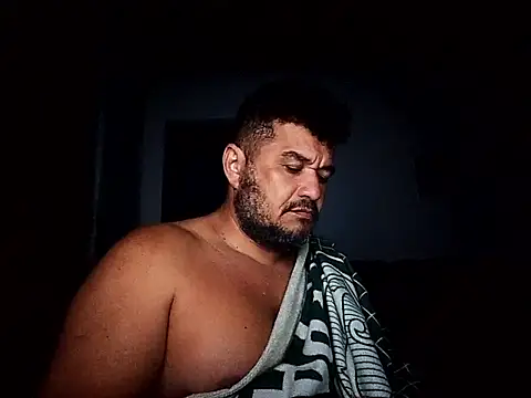 Snapshot of tarra122 chatting on April 14, 2026, 1:55 am tarra122 online show from April 14, 2026, 1:55 am