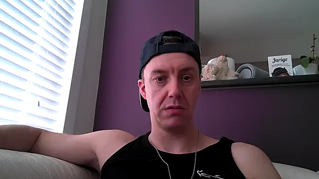 ploki2180 online show from March 9, 2025, 11:36 am