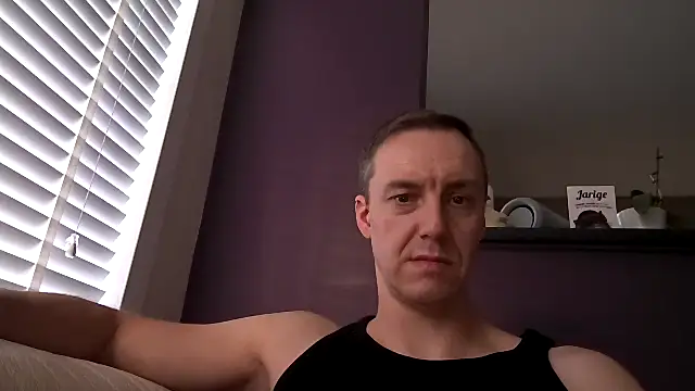 ploki2180 online show from March 9, 2025, 4:33 pm