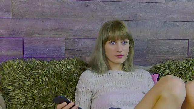 Snapshot of SiennaShapiro chatting on September 18, 2025, 7:38 pm SiennaShapiro online show from September 18, 2025, 7:38 pm