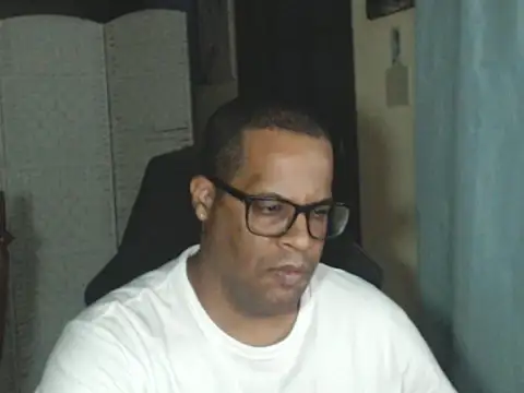 thesugar32 online show from May 16, 2026, 2:19 am