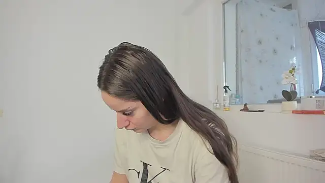 DiamondKay online show from February 11, 2026, 7:57 am