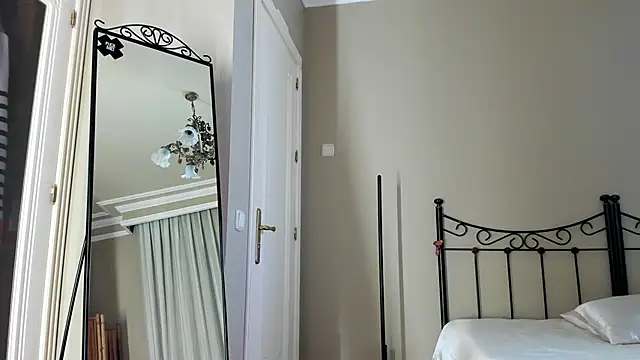 Snapshot of mazekyn chatting on January 30, 2025, 5:06 pm mazekyn online show from January 30, 2025, 5:06 pm