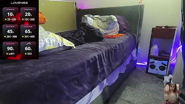 Blondiewithanass online show from March 11, 2026, 5:57 am