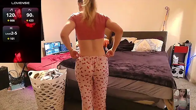 Blondiewithanass online show from April 12, 2026, 8:08 am