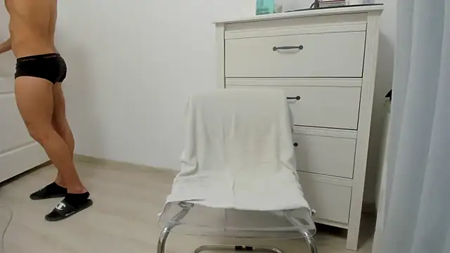 woolfiie online show from November 11, 2025, 9:37 pm